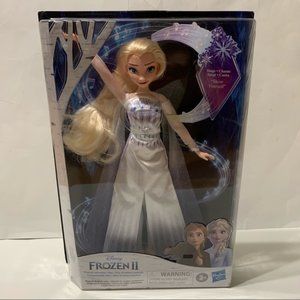 Disney Frozen Musical Adventure Elsa Singing Doll Sings Show Yourself Song NEW